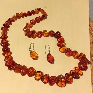 Earrings  and necklace amber